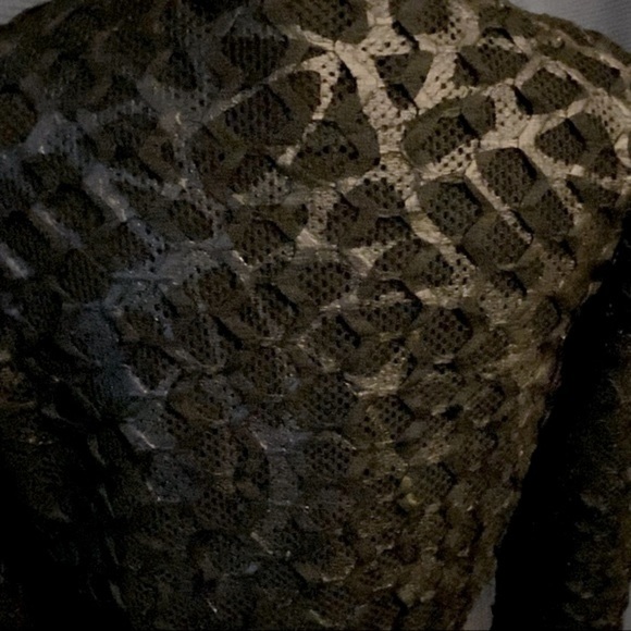 🇨🇦 Piccadilly. Black cropped jacket. Mesh and leather look. Collarless. - Picture 7 of 9